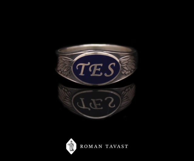 Выпускное кольцо Таллиннской европейской школы