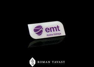trükiga rinnamärk EMT aasta töötaja